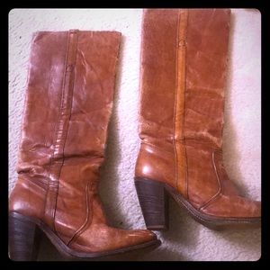 Vintage FRYE heeled boots
